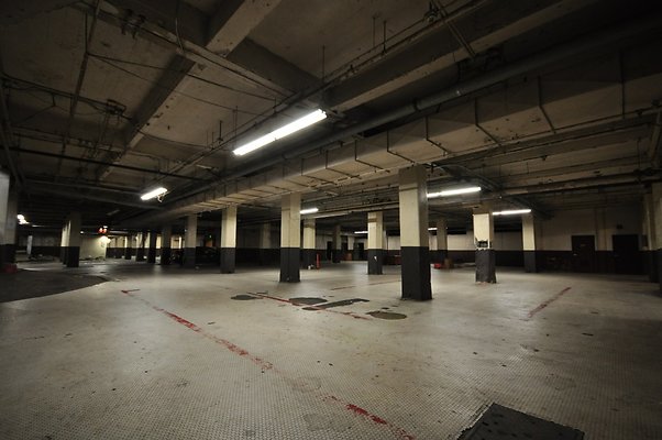 18 Garage