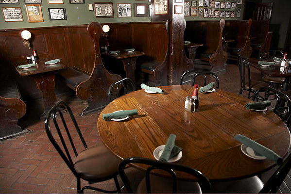 caseys bar and grill 42 20091125 2055119776
