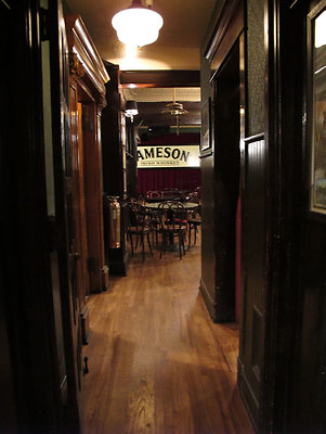 caseys bar and grill 27 20091125 1784891032