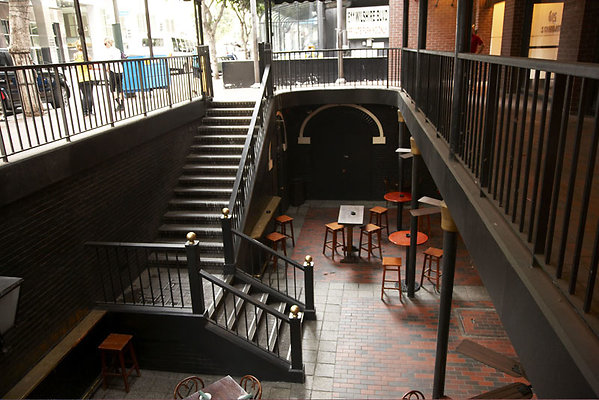 caseys bar and grill 9 20091125 1687153424