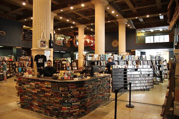 A-The Last Bookstore dtla-78