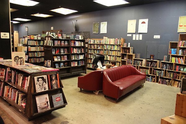 The Last Bookstore dtla-25