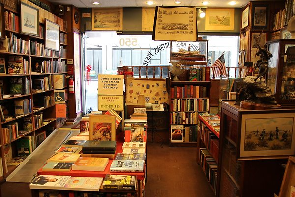 Bookstore-CARAVAN-Ints dtla-08