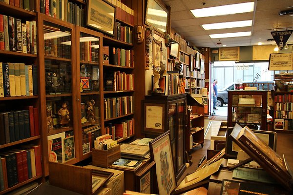Bookstore-CARAVAN-Ints dtla-14