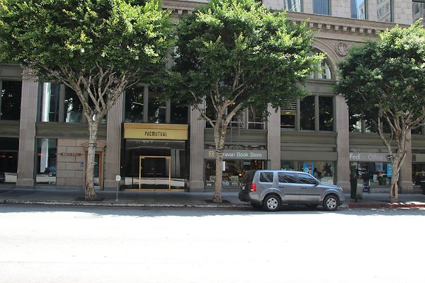 Bookstore-CARAVAN-Exts dtla-05