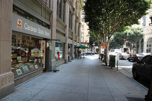 Bookstore-CARAVAN-Exts dtla-12