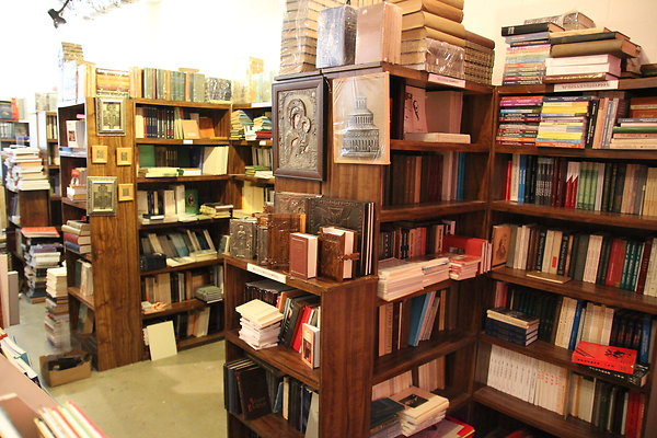 Bookstore-ABRIL-Int glend-11