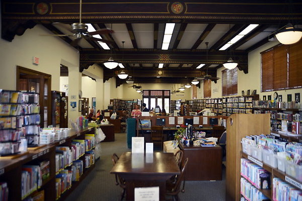 ALAMITOS.LIBRARY.08