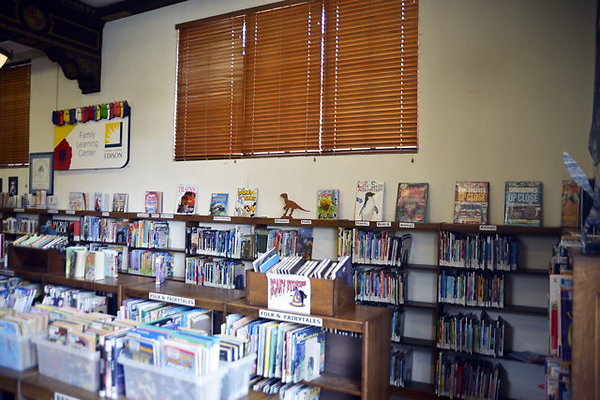 ALAMITOS.LIBRARY.09