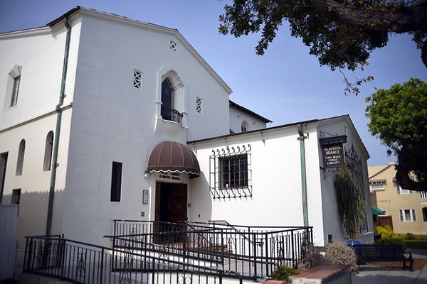 ALAMITOS.LIBRARY.01