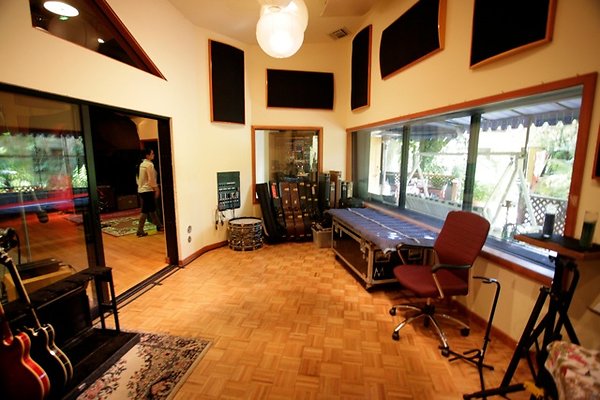 Conway.Studio.C.18