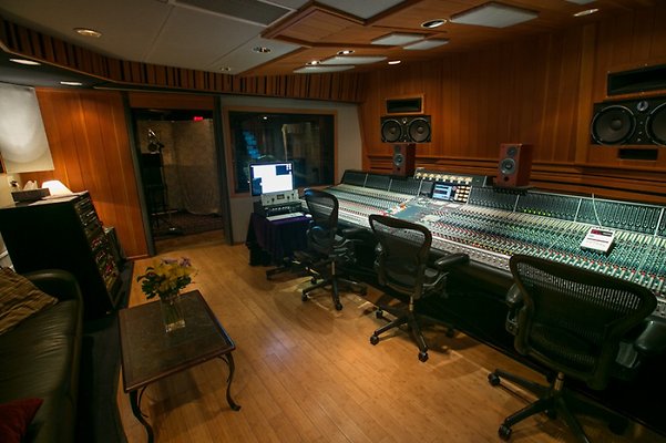 TheVillage 053 120920-900x597-1