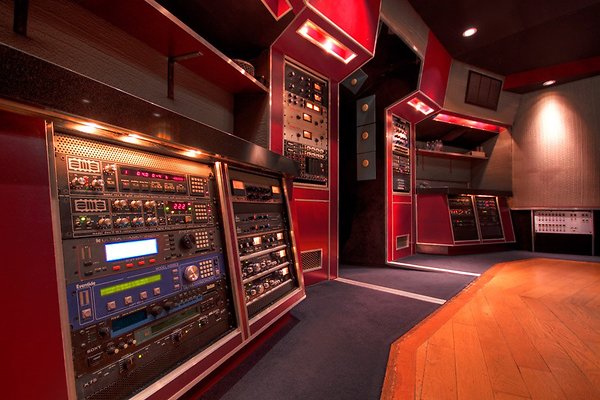 Studio.A.13