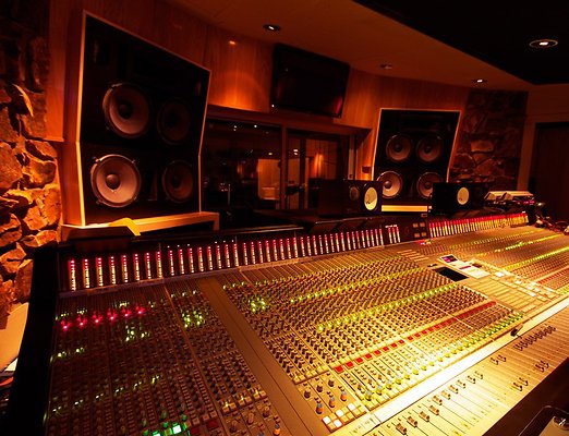 Studio.B.03