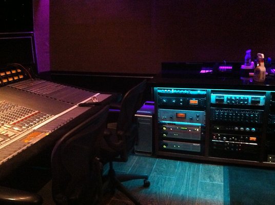 Studio.X.03