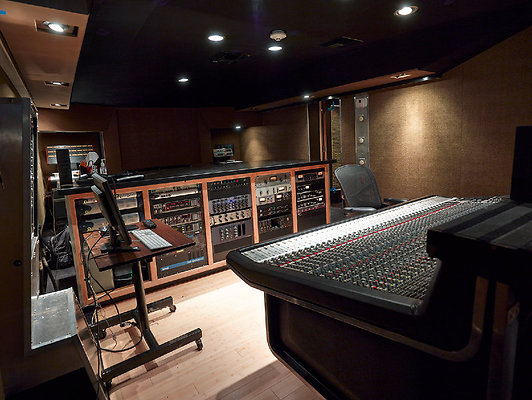 Studio.B.10
