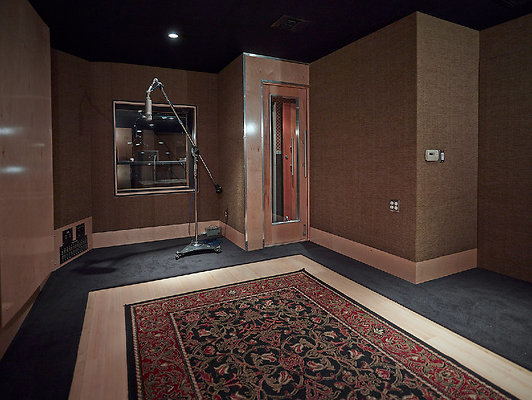 Studio.B.05