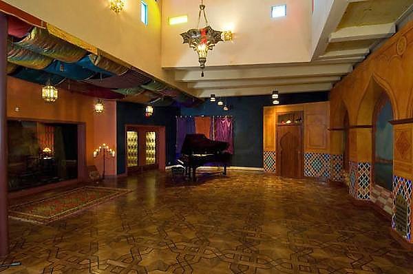 Studio.B.11 Studio.B.11