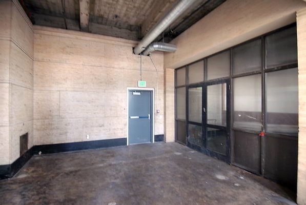 3 Bank Building-038