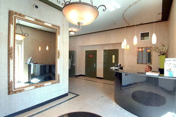 3 Bank Building-041
