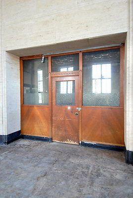 3 Bank Building-037