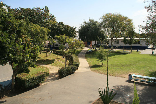 Exterior-Campus-3