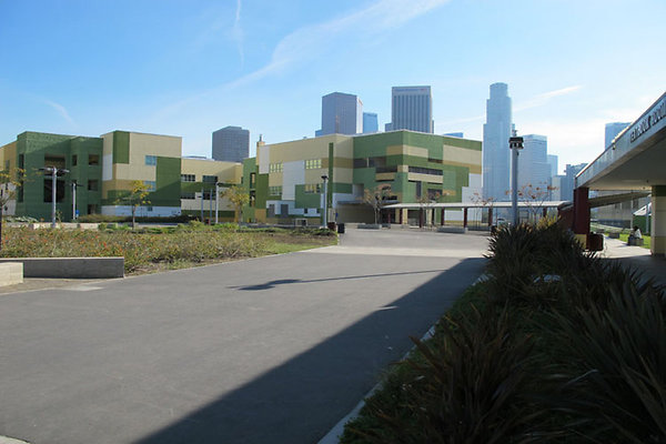 Exterior-Campus-18