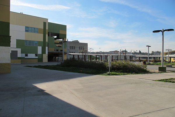 Exterior-Campus-5