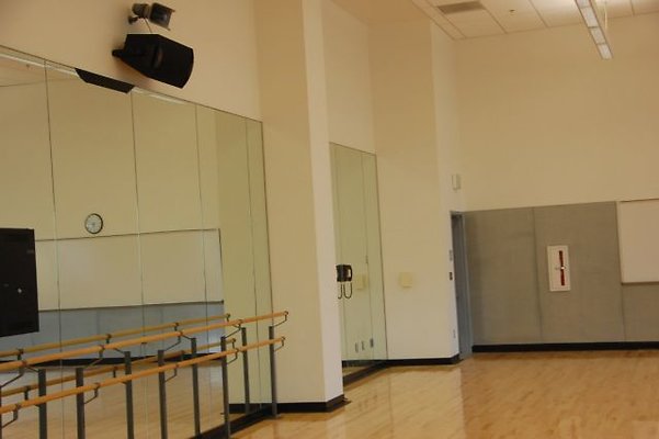 Studio3 8708