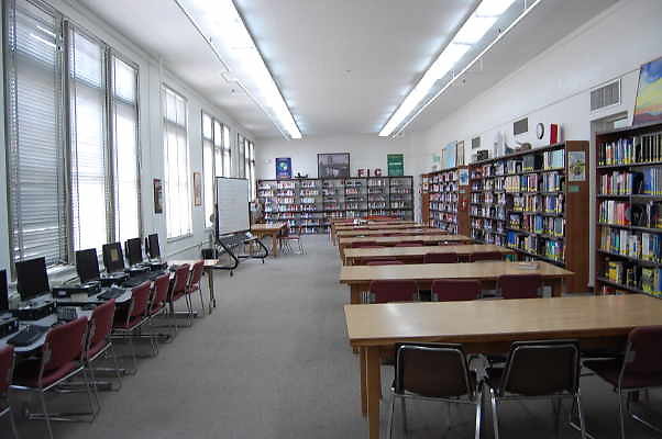 University High.WLA.Library