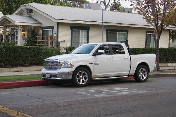 Van.Nuys.HS.Front.16