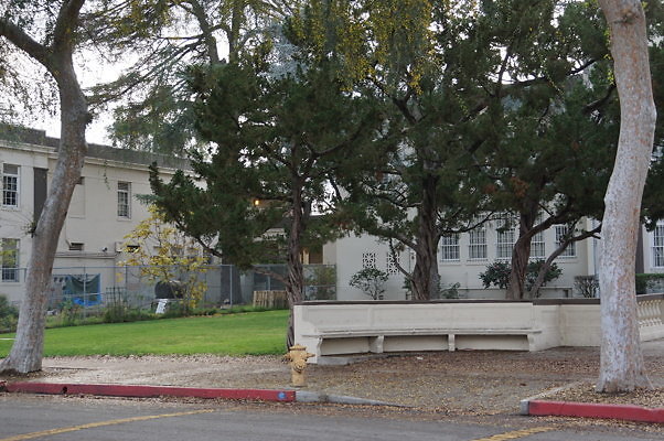 Van.Nuys.HS.Front.04