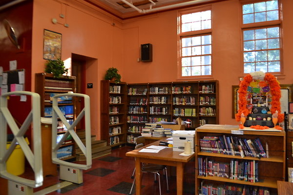 Van.Nuys.HS.Library.07
