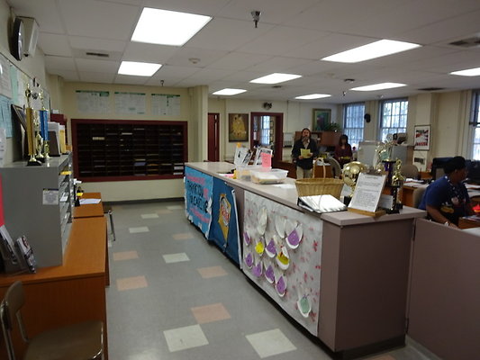 Van.Nuys.HS.Main.Office.04