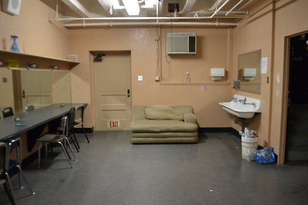 Van.Nuys.HS.Green.Rm.10 Van.Nuys.HS.Green.Rm.10