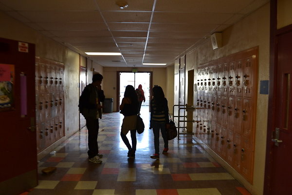 Van.Nuys.HS.Hallways.10