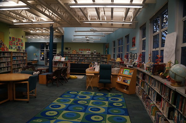 J.Muir.Elem.SM.Lib.09