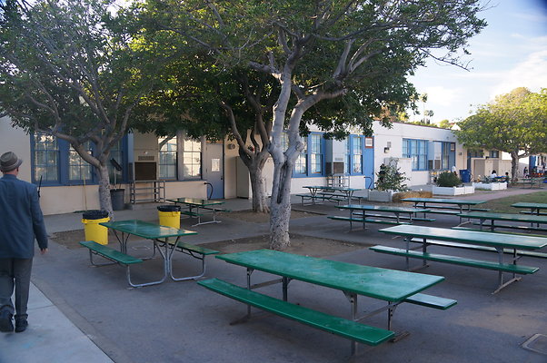 C.H.School.EXT.06