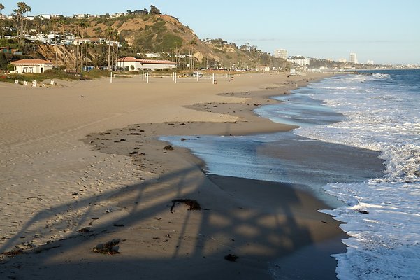 Will Rogers Beach and Lot-North