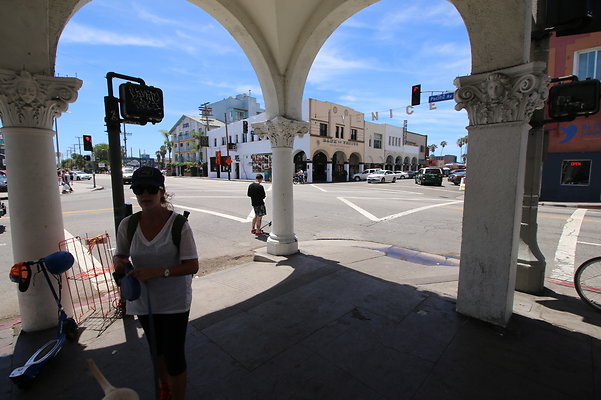 Pacific.WIndwar.Market.08