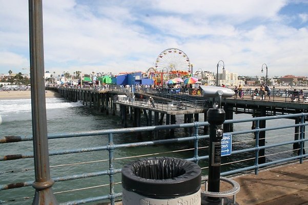 Santa.Monica.Pier.Area.138