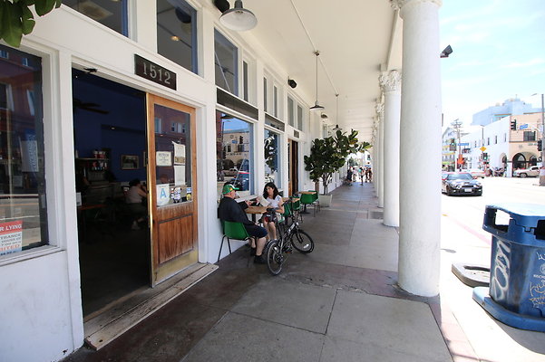 Pacific.WIndwar.Market.10