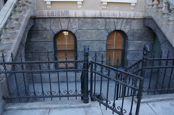 Universal.Studios Brownstones10