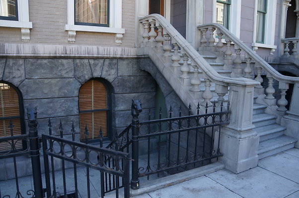 Universal.Studios Brownstones12