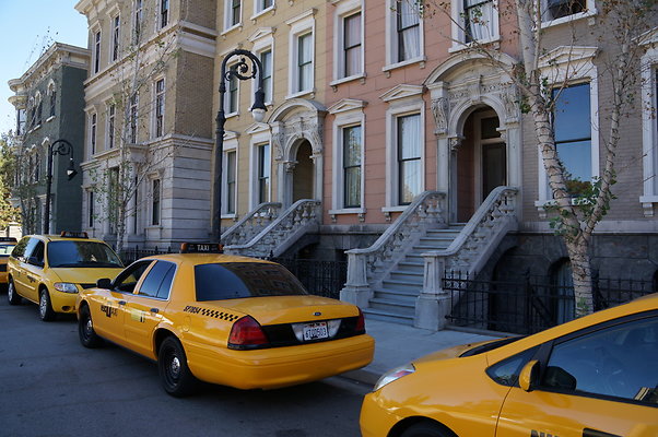 Universal.Studios Brownstones04