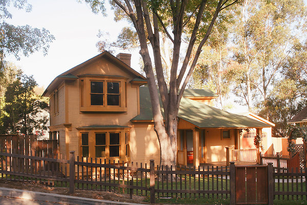 Elm-St Boo&apos;s-House a 0