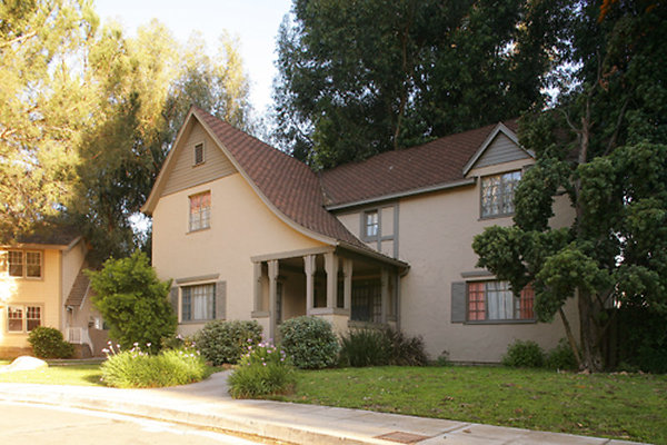 House3ExteriorL1