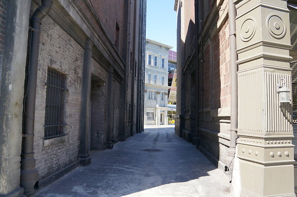 Universal.Studios.Alley04