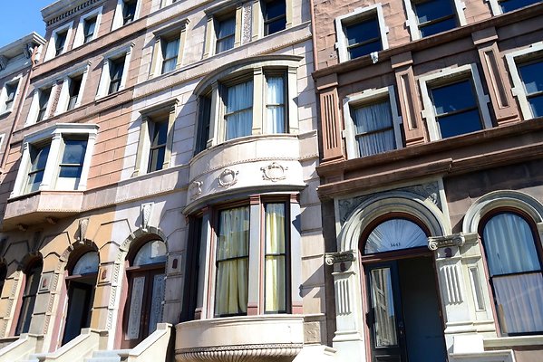 30.Paramount.Lower.East.Brownstones 2