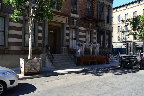 10.Paramount.Lower.East.Brownstones 2